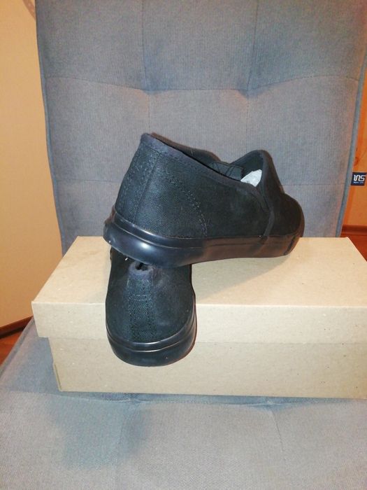 Макасины унисекс новые р. 42