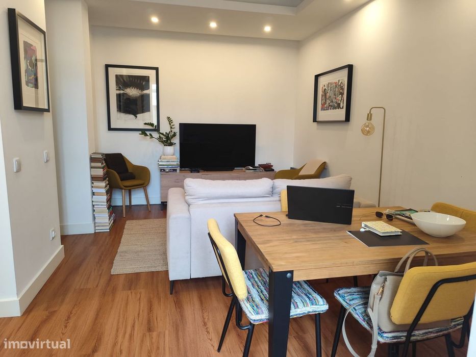 Apartamento T2 para Arrendamento | Arroios