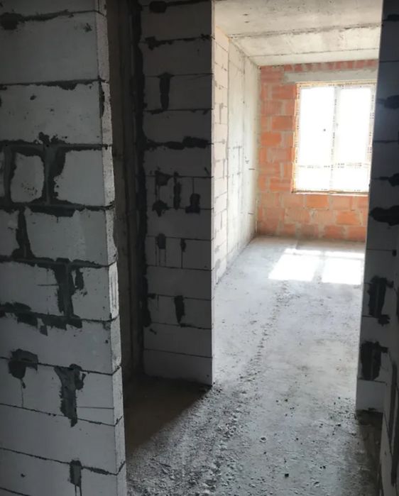 Продаж 2к квартири 71 кв. м на вул. Полковника Д. Нечая