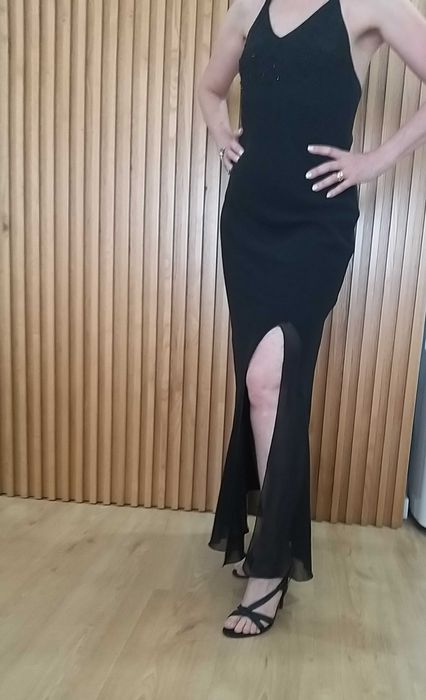 Vestido Preto com Brilho — Sensual, Elegante e de Tirar o Fôlego