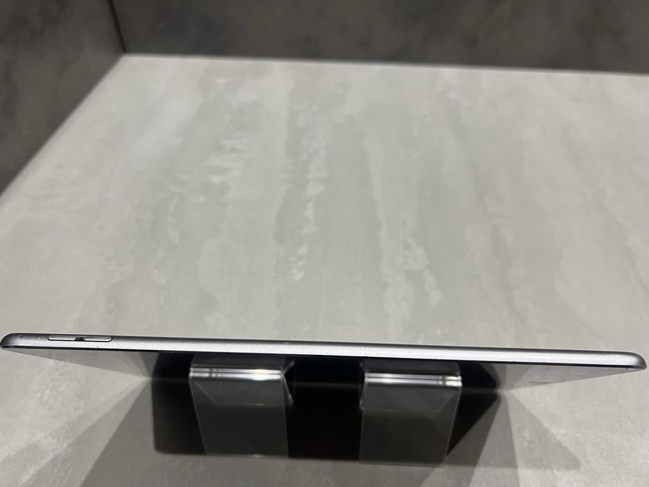 Планшет iPad Air 2nd A1566 16GB ROM! ART84
