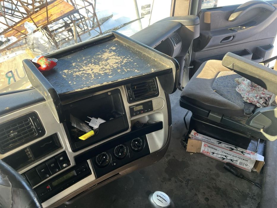 Тягач Рено Магнум 2004року Євро-3