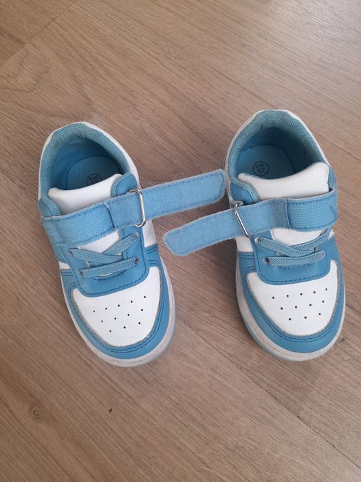 Adidaski rozm. 25