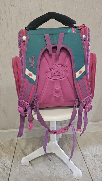 Продам портфель Delune