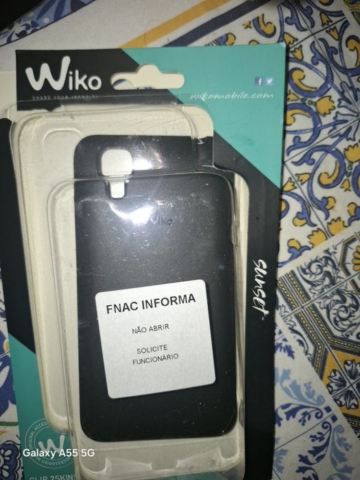 Capa de telemóvel preta wiko