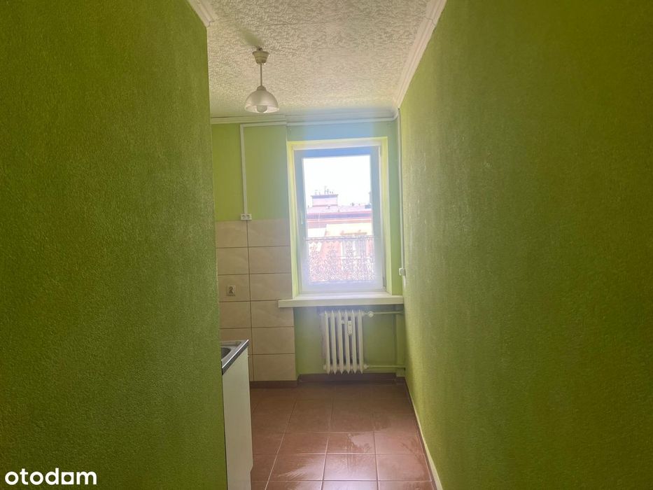 Przestronne M-3 w centrum Poręby, balkon