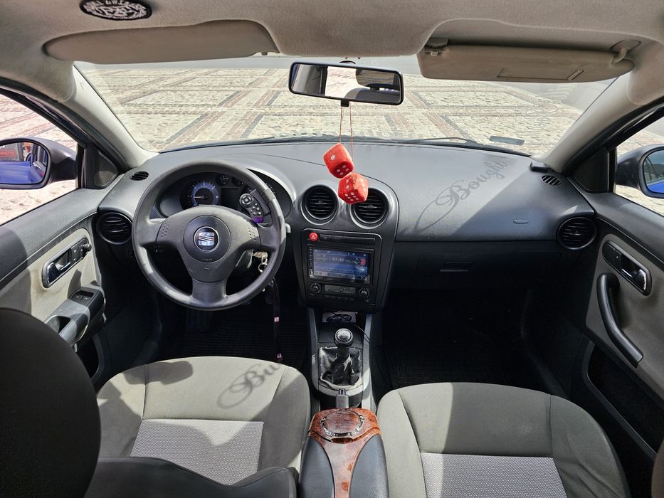 Seat Ibiza 6L gwint car audio