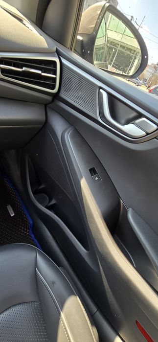 Супер електро автомобіль Хюндай Іонік