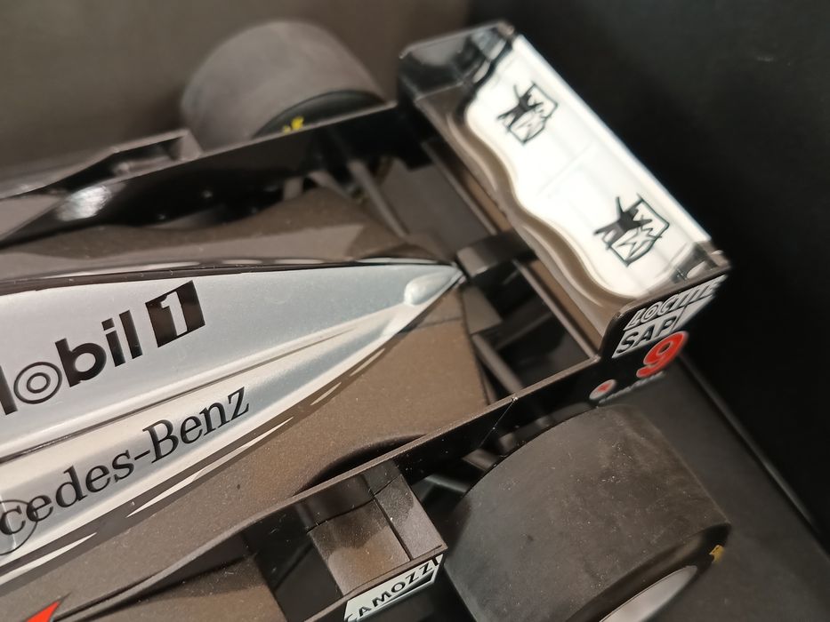 F1 1:18 McLaren MP4/12 Hakkinen Minichamps