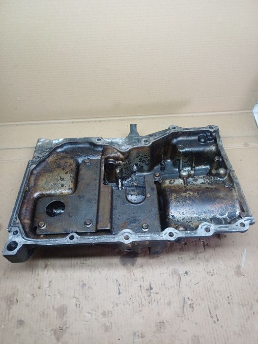 Volvo V50 1.8 2.0 бензин піддон Ford c-max  Galaxy