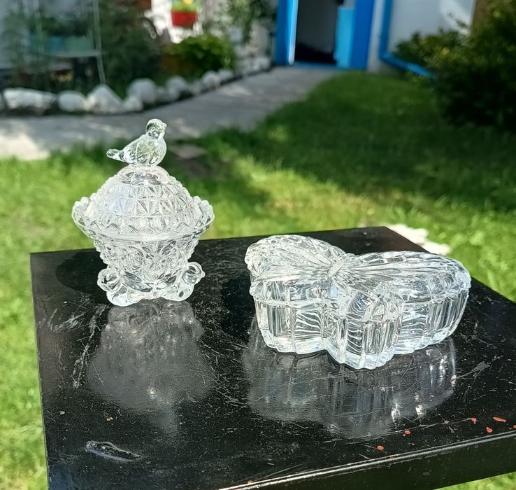 Dwa kryształowe pudełeczka