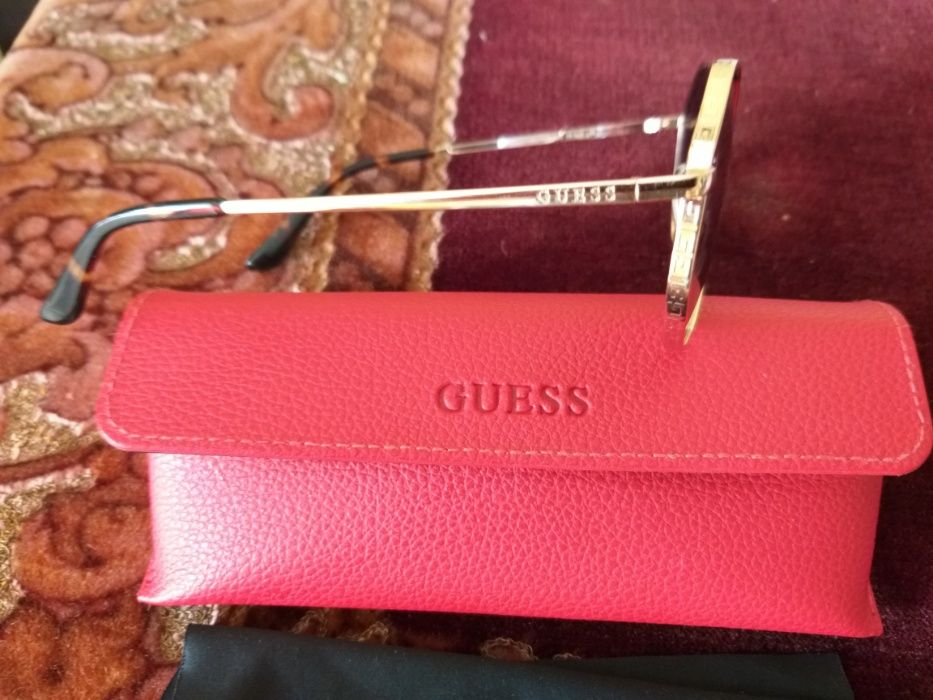 очки женские солнечные