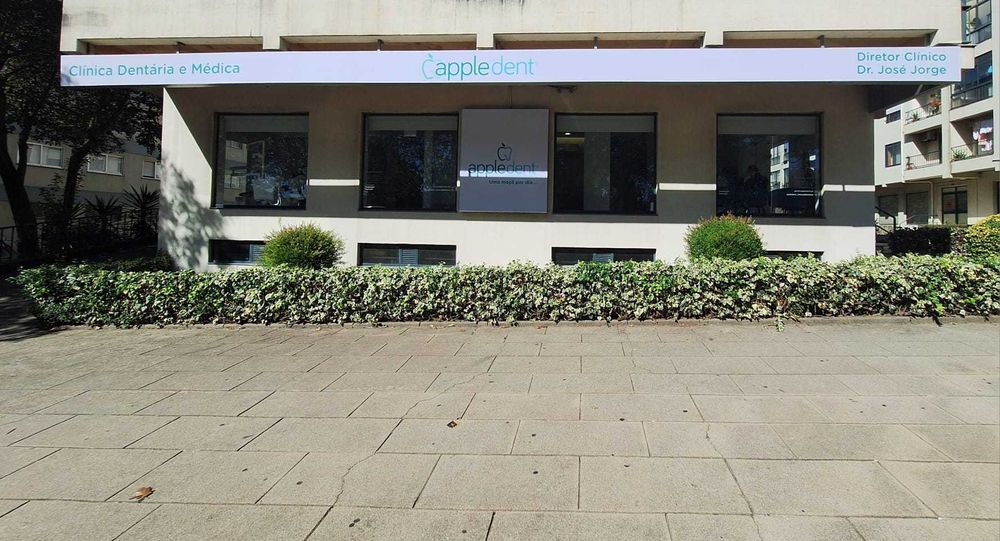 Espaço comercial em rua Bernardim Ribeiro, 134 i