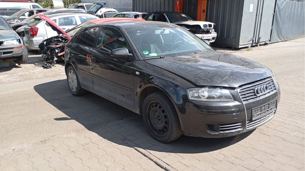 Audi a3 8p  na części