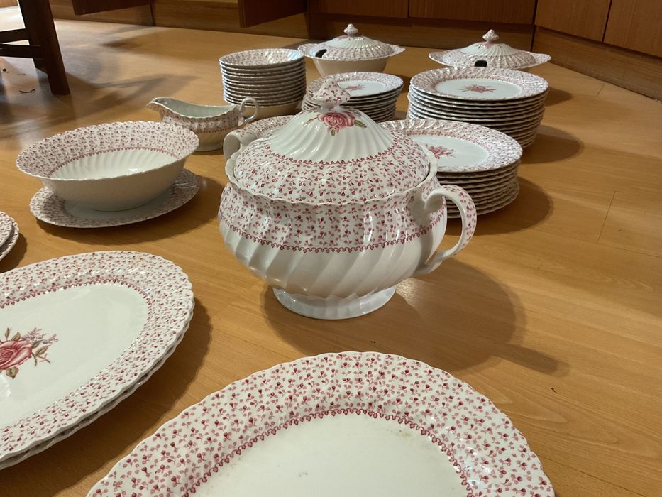 Serviço de louça inglês rose bouquet.