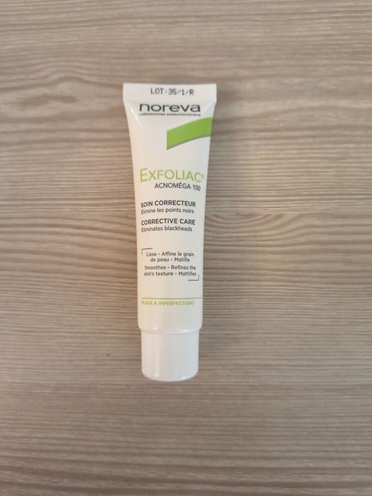 Крем для обличчя  Ексфоліак Акномега 100