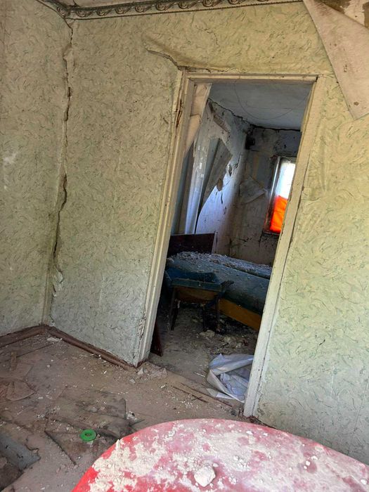 Продається дача ( СТ Експрес, с. Баловне), 10 хв. до річкія. потребує ремонту