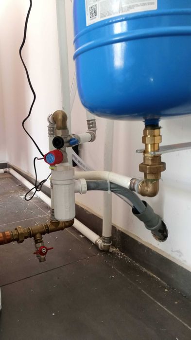 Canalizações. Montagem de Esquentadores Termocumuladores bombas Calor