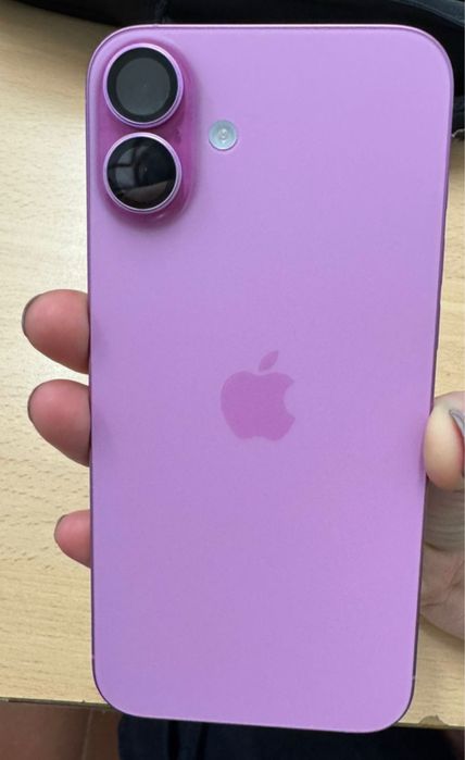 iPhone 16 Plus, like new, battery at 100%64739210733443120