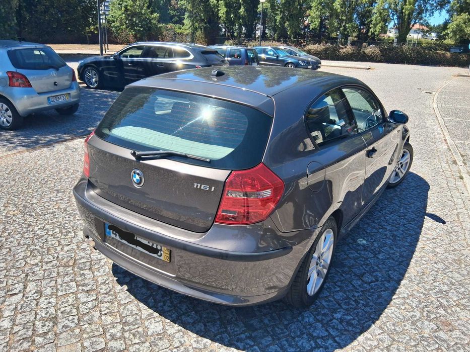 BMW Série 1. Fantástico Coupé Super Bem Tratado!