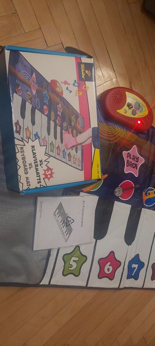 Pianinko keyboard,  mata do tańczenia,  zabawy, pianino tchibo