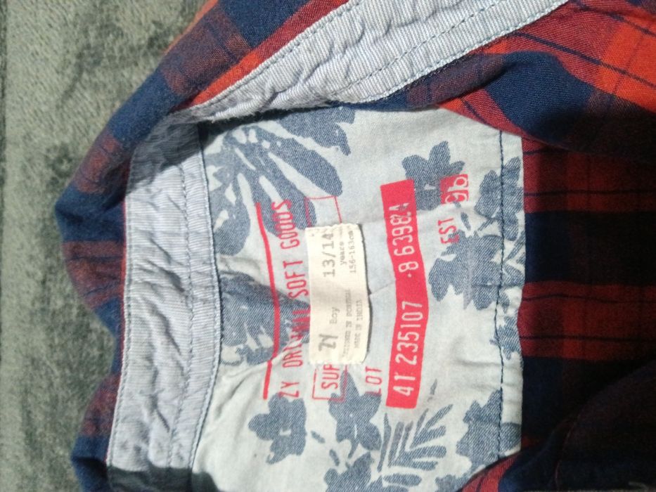 Camisa Zippy, 13/14 anos
Usada apenas 3 vezes