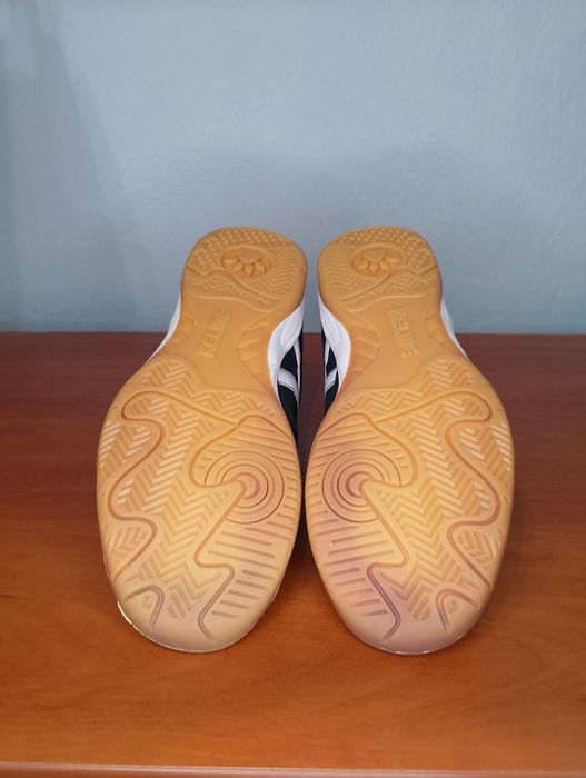Футзалки Kelme 40 розмір 25 см