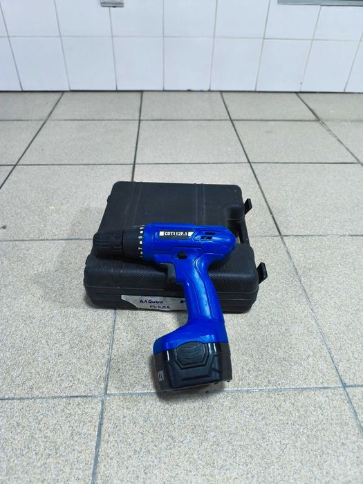 Máquina parafusar e furar a bateria