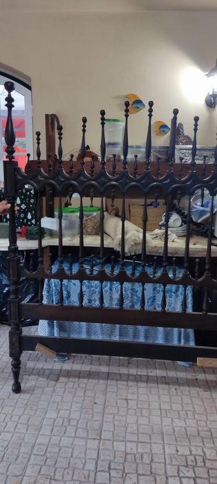 Quarto completo em mogno