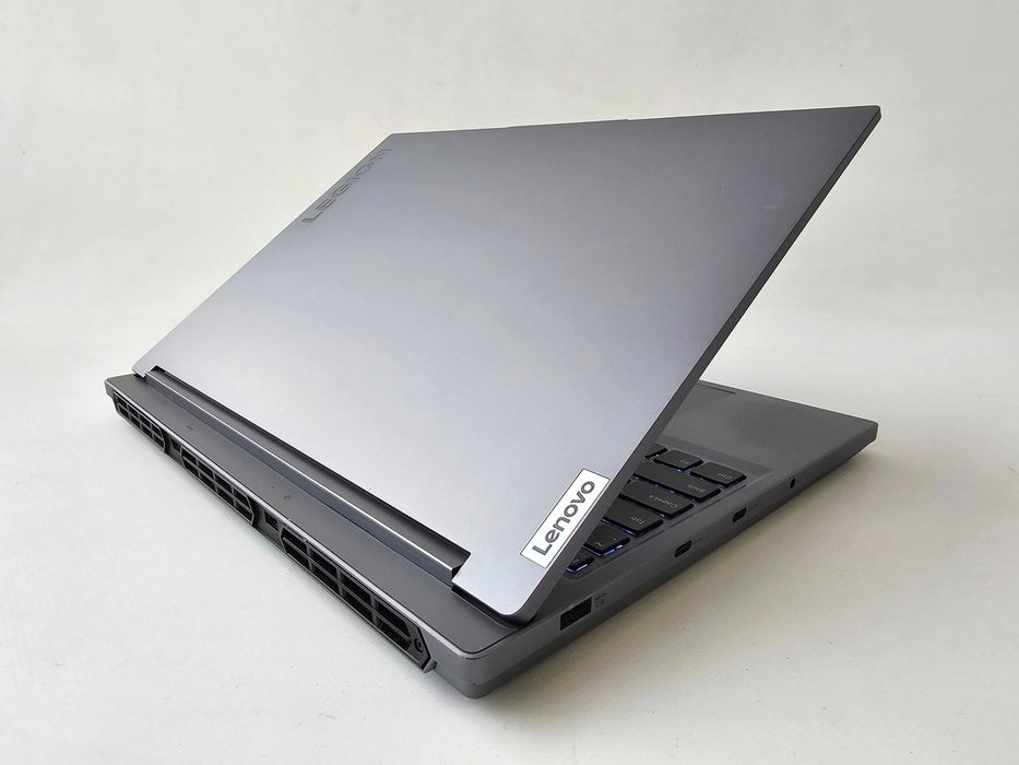 Lenovo LEGION 5 (2024) I7 14700HX/RTX 4070/RAM 16GB/SSD 512GB/240Hz