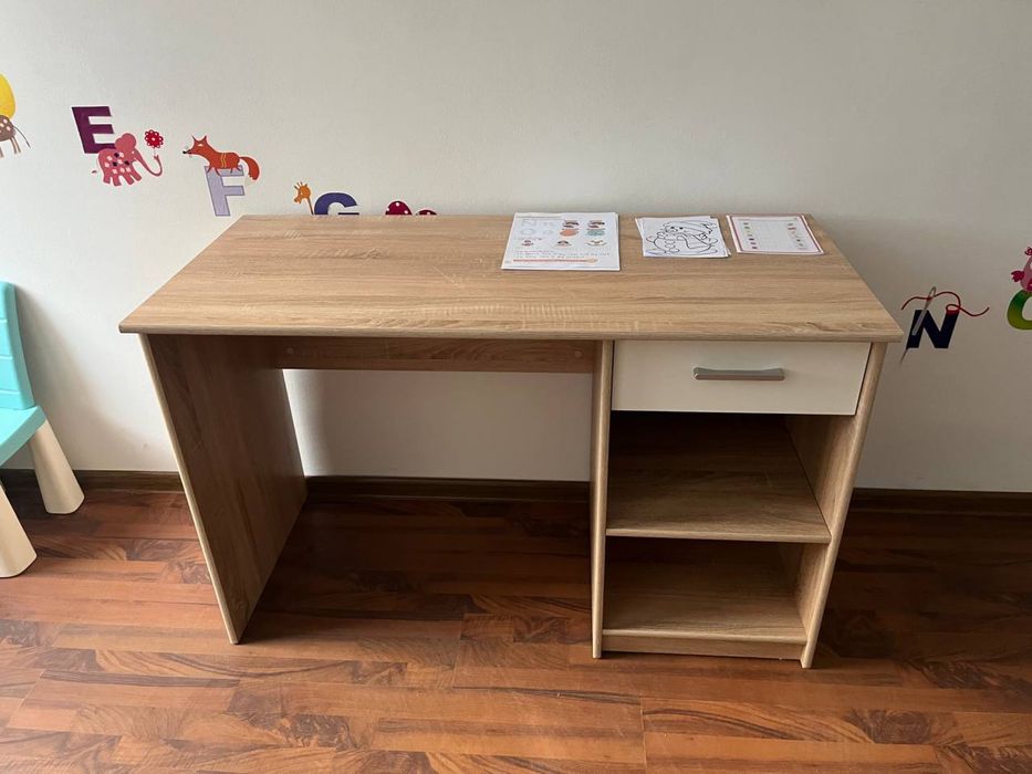 Продам стіл новий запакований як на фото