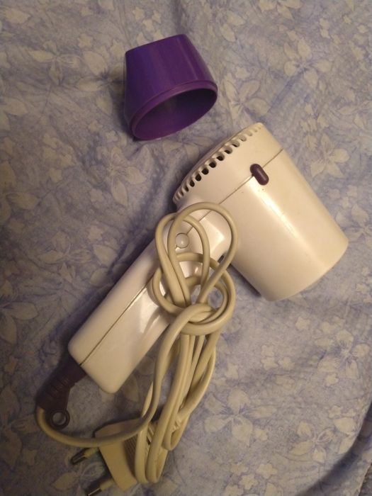 HOLDEN - suszarka do włosów NOWA turystyczna