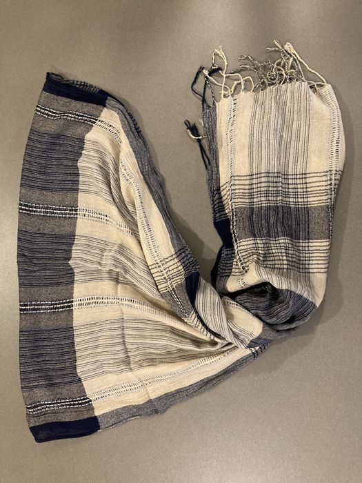 Piękna chusta, beż i granat