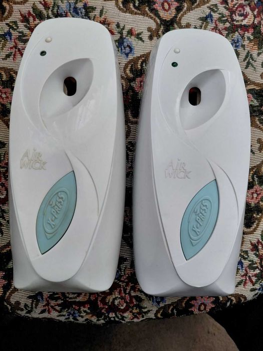 Продам автоматичний освіжувач повітря Air Wick Freshmatic