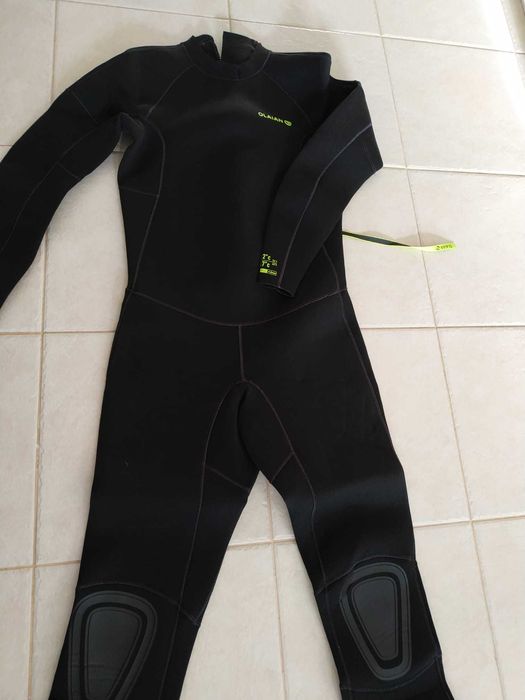 Fato de surf 4,3mm (novo)