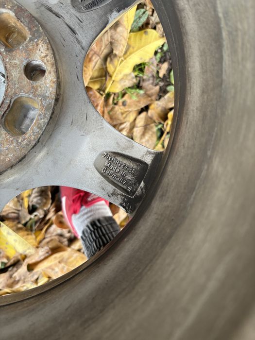 Alufelgi 15 cali 5x120 z oponami zimowymi