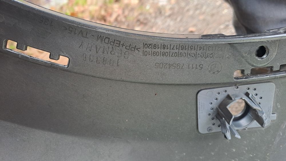 Bmw x1 f48 LCI zderzak przód