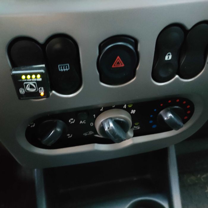 Dacia Sandero 2010r. 1.2 lpg