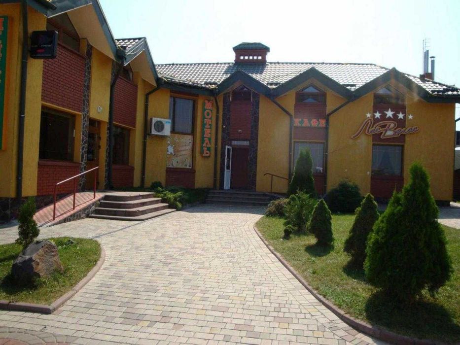 Готель, кафе, Глиниці, Краківець, Яворів, Львівська область