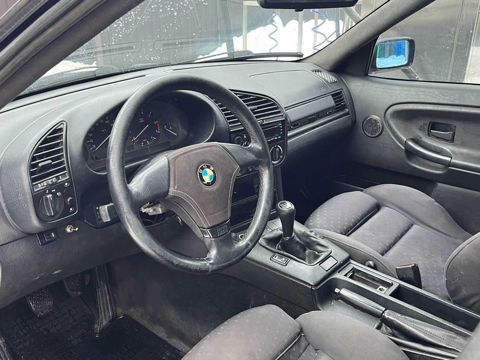 Продам BMW E36 1996р sedan 1.8