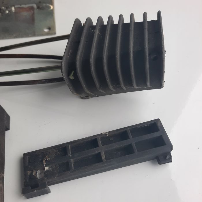 Крепления для электрического кабеля