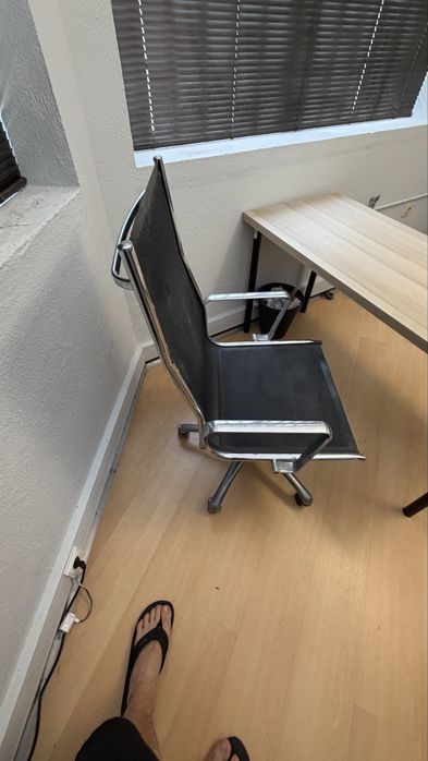 Cadeiras de escritorio em inox