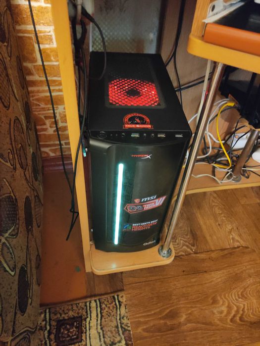 ПРОДАМ ПК У хорошому стані.