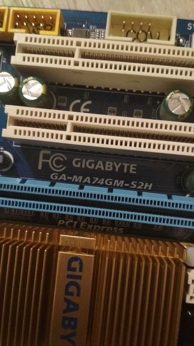 Материнка GIGABITE GA-MA74GM-S2H Socket AM2+