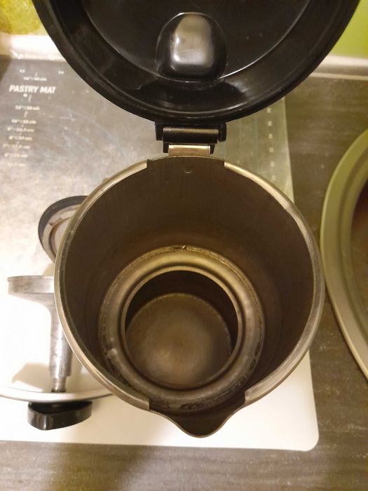 Продам гейзерную кофеварку СССР из нержавейки, на несколько чашек.