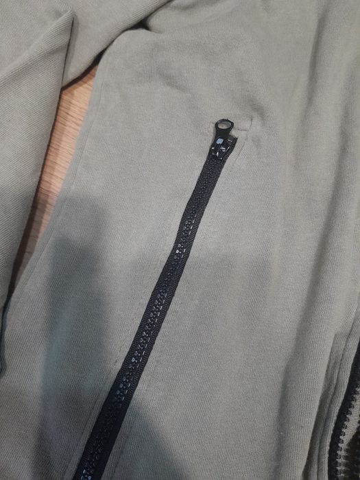 Sprzedam bluzę dla chlopca