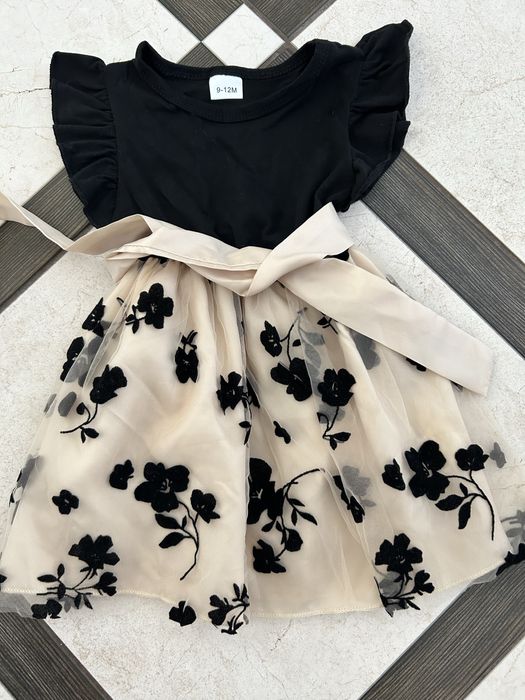 Сукня для дівчинкии