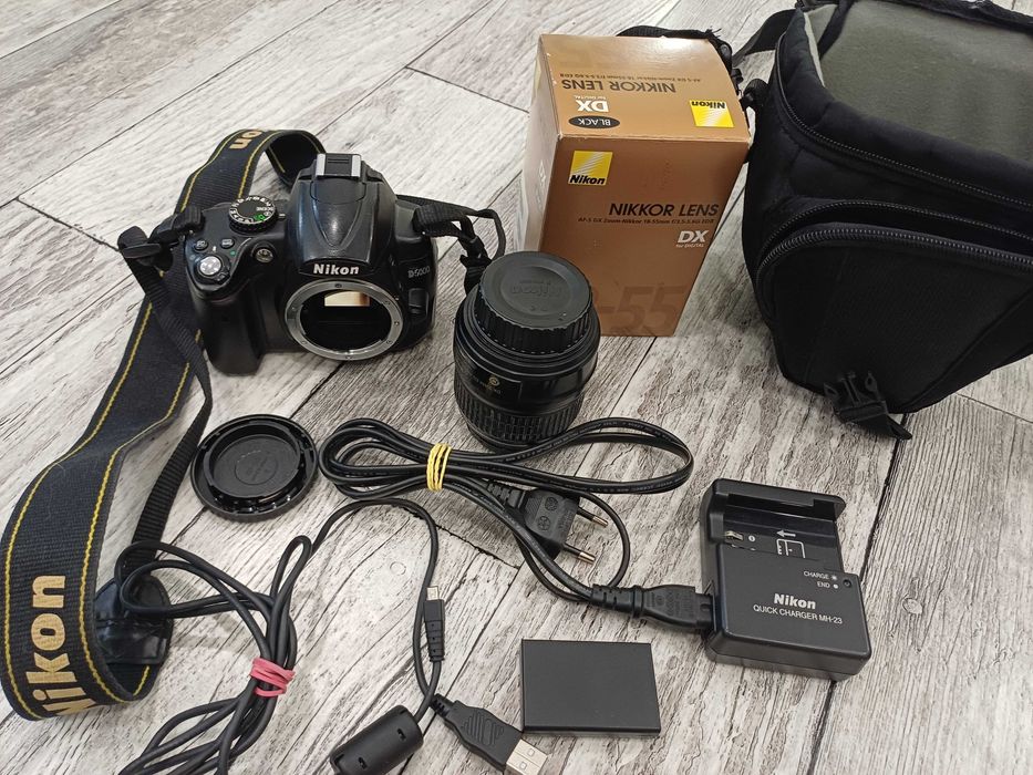 Aparat Nikon D5000