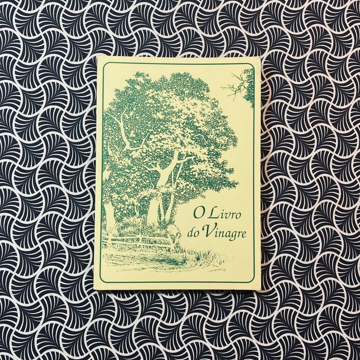O Livro do Vinagre - Emily Thacker