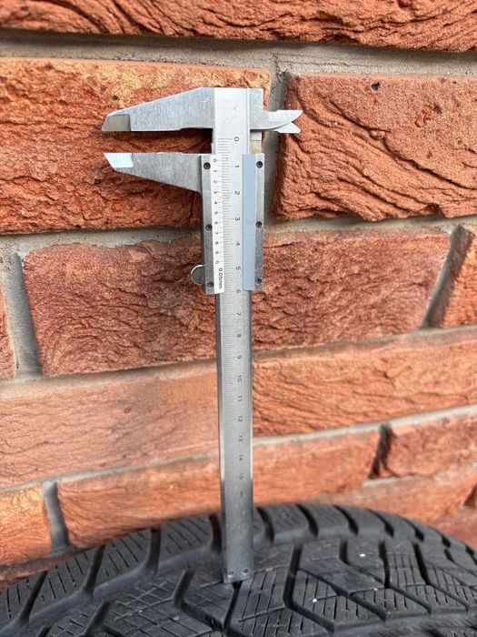 Komplet opon zimowych Pirelli Scorpion 225/65 R17 Wrocław - super stan